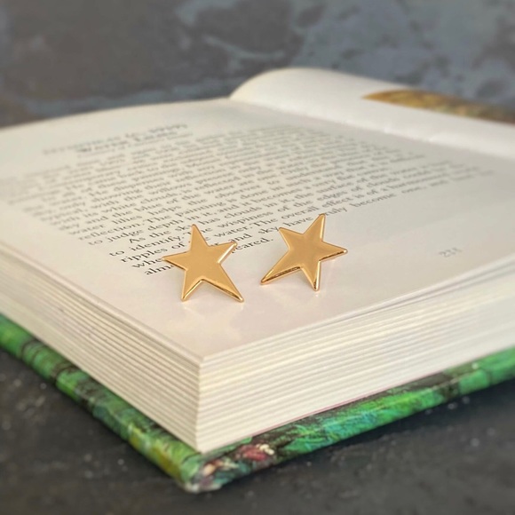 Star Stud Earrings 18k Gold Plated 0.5 inch Long Star Earrings Jewelry - Picture 3 of 10